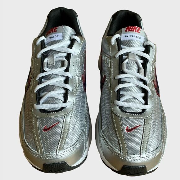 NWB Nike Initiator Running Athletic Shoes Men\'s Size 10.5 Metallic Silver White